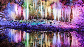 秩父　三十槌の氷柱