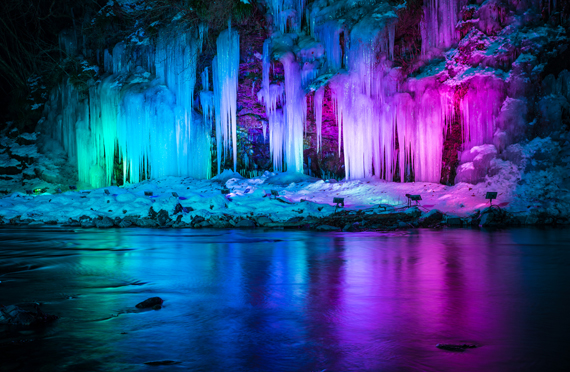 東京発】ダイナミックな氷の芸術！「三十槌の氷柱」＆「あしがくぼの