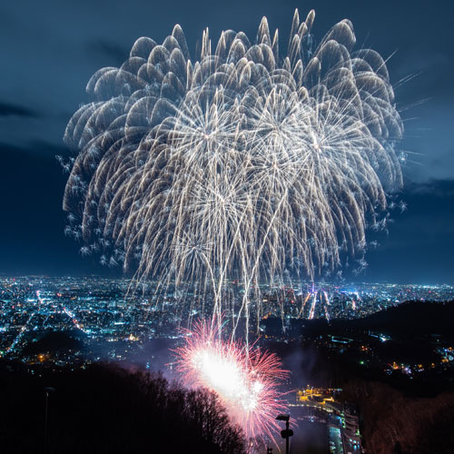 大倉山冬花火