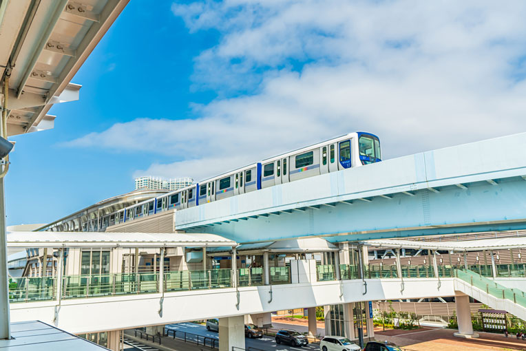 ゆりかもめ「市場前駅」